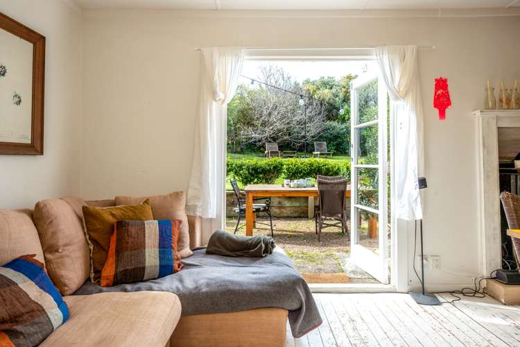 119 Queens Drive Oneroa_8