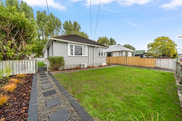 66 Strand Crescent Naenae_25