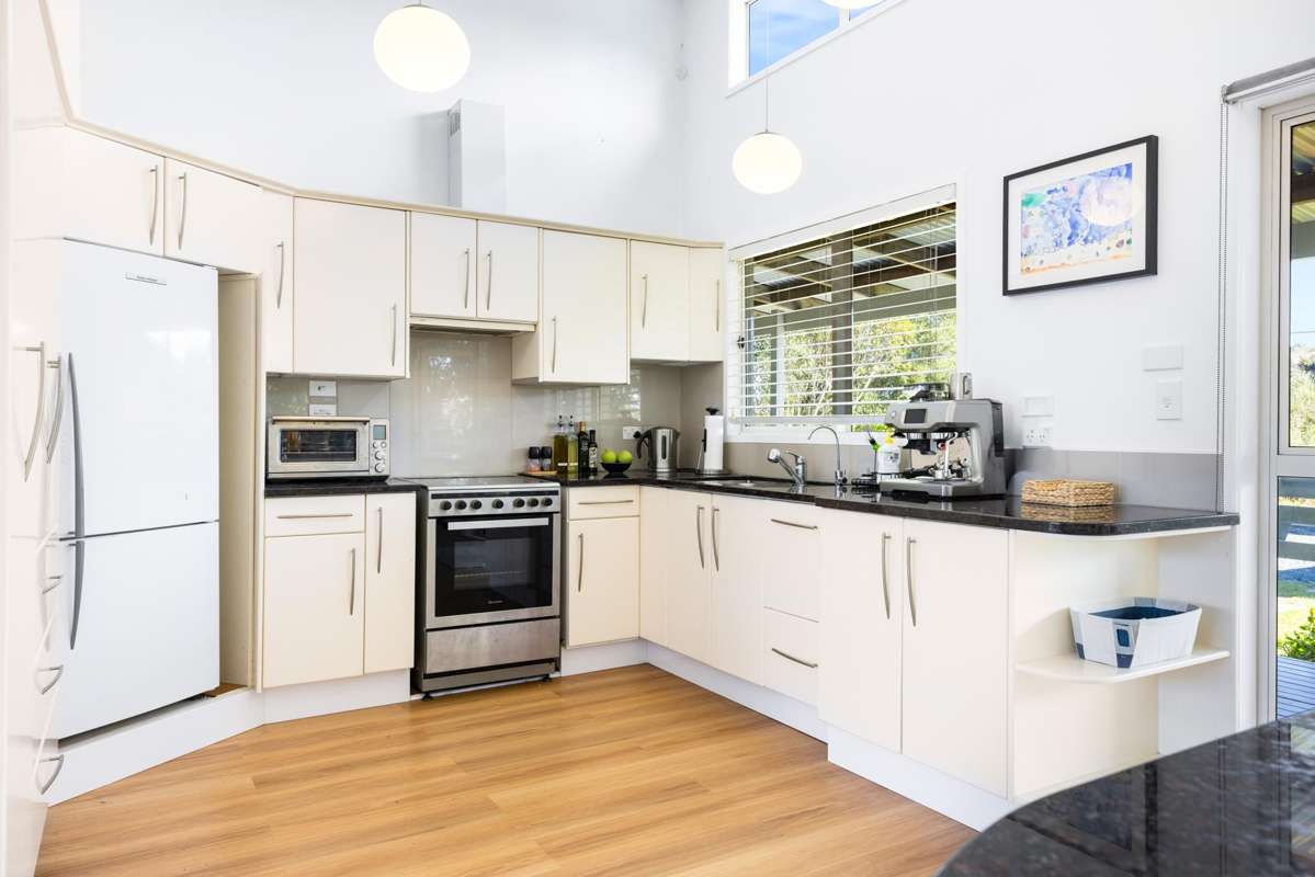 39 Moir Point Road_5