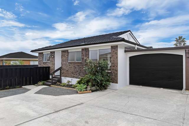 2/37 Blacklock Avenue Henderson_1