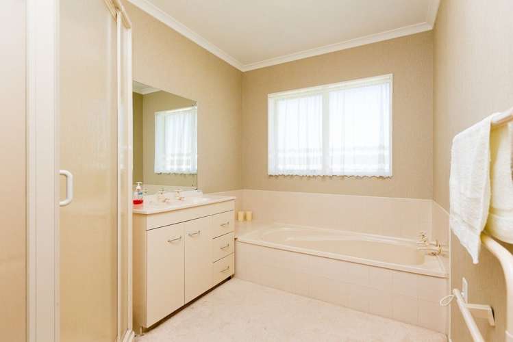 2 Tupare Place Highlands Park_19