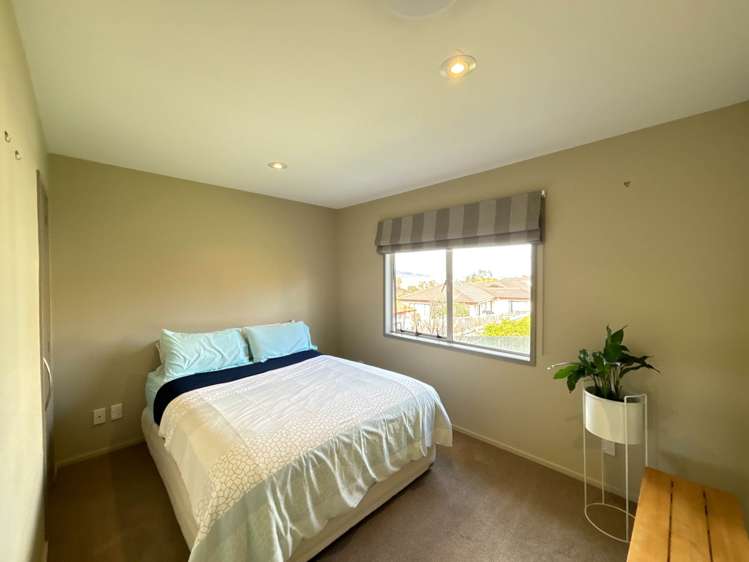6 Kells Place Botany Downs_10