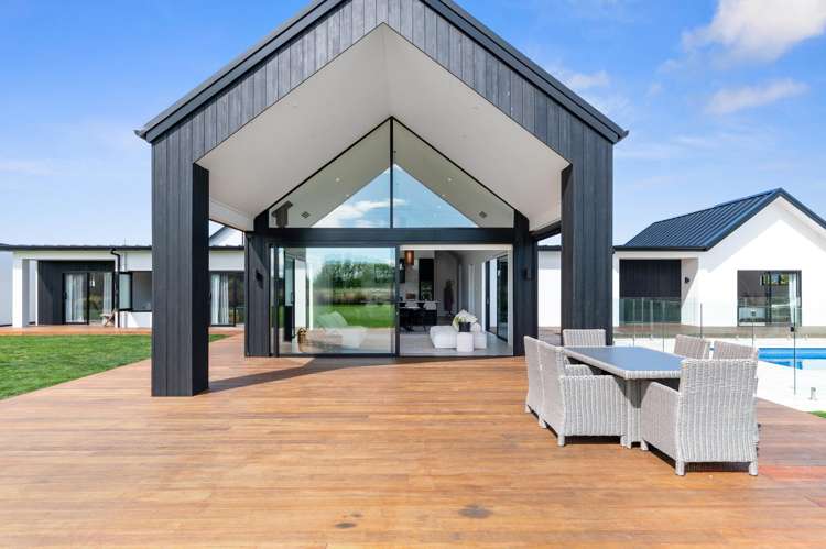 130 Verdeco Boulevard Lincoln_25