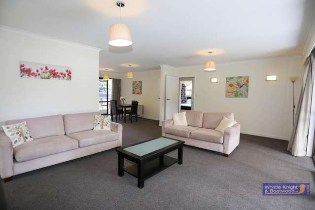 6 Holmcroft Court Cracroft_4