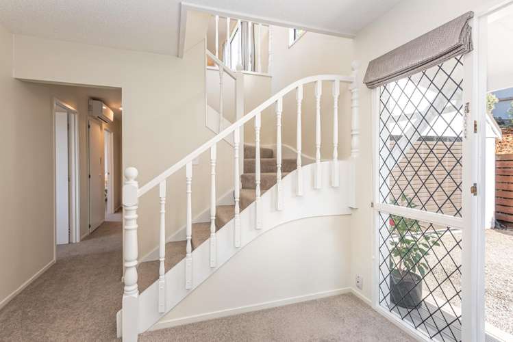 1 Dalgarven Place Hillsborough_10