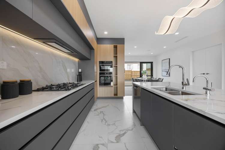 8 Mill Hill Close Flat Bush_53