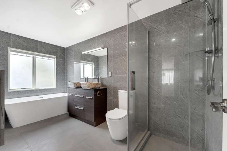 20 Bridgefield Crescent Flat Bush_9