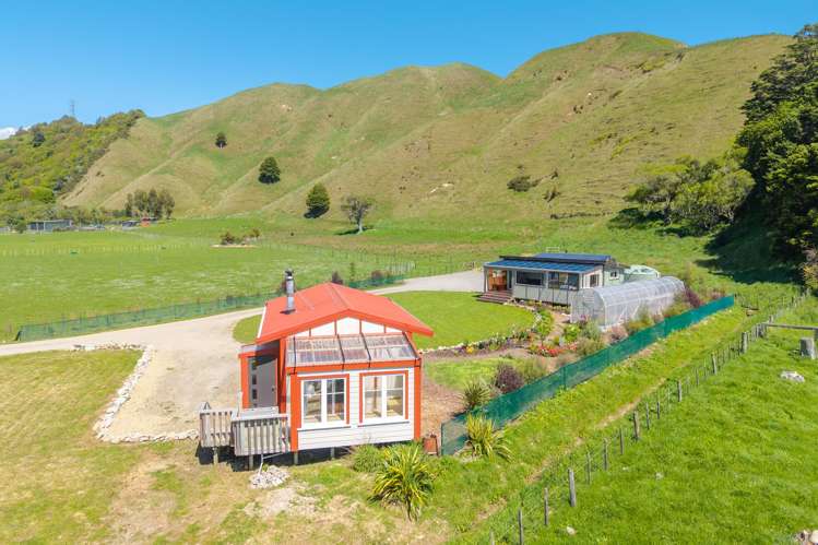 542 Otaki Gorge Road Te Horo_0