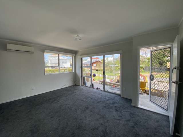 1/55 Fruitvale road, New Lynn, Auckland