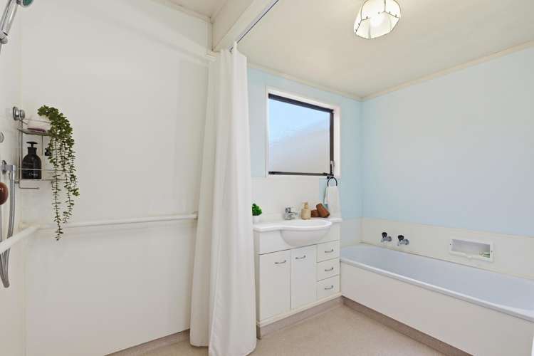6A Compton Place Mount Maunganui_15