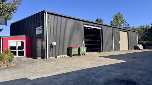 Standalone warehouse next to State Highway 29