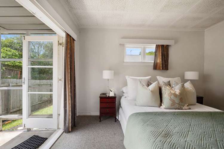 18a Lake Road Devonport_16