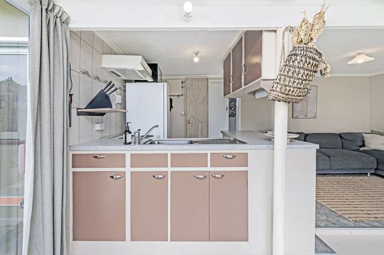 29 Reserve Road Waikuku Beach_17