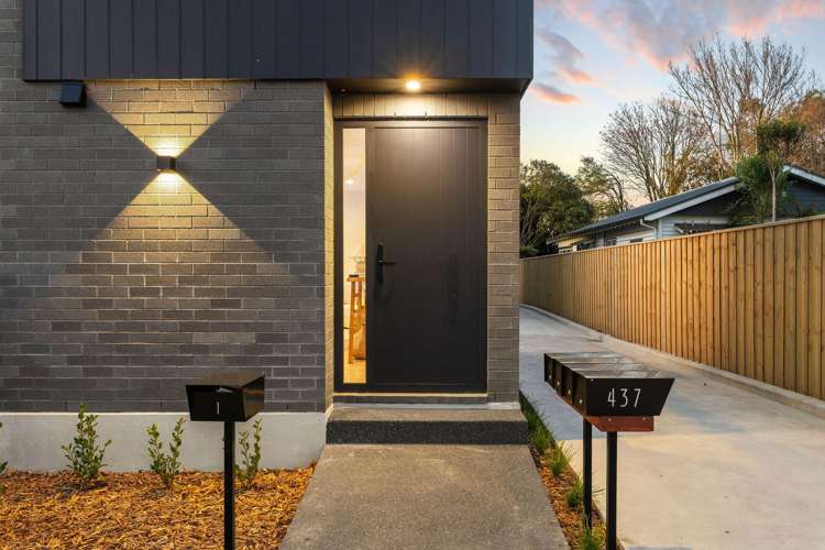 1-4/437 Worcester Street_1