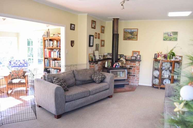 842 Oxford Road Fernside_6