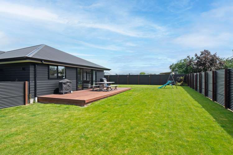 8 Old Orchard Road Masterton_22