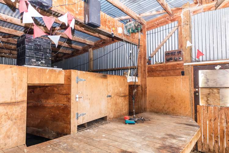 100 Fraser Road Winton Surrounds_11