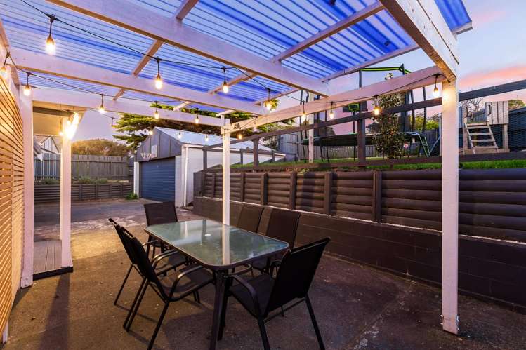23 James Cook Drive Whitby_7