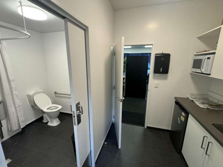 8/19 William Lewis Drive Sockburn_7