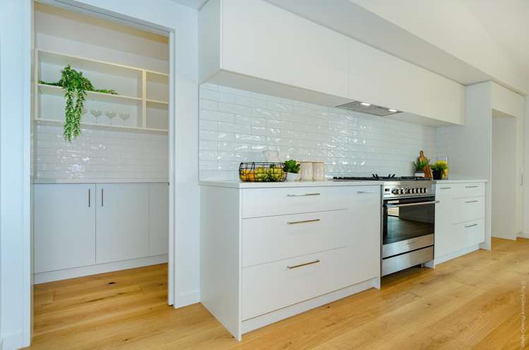 6 Soho Lane West  Melton_9