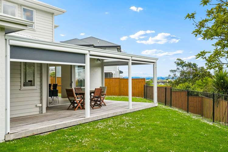 77 Mackay Drive Greenhithe_13