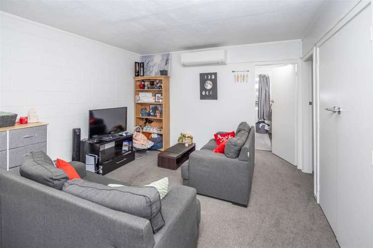 Units 1 - 10 at 11 Coates Street Hamilton_24