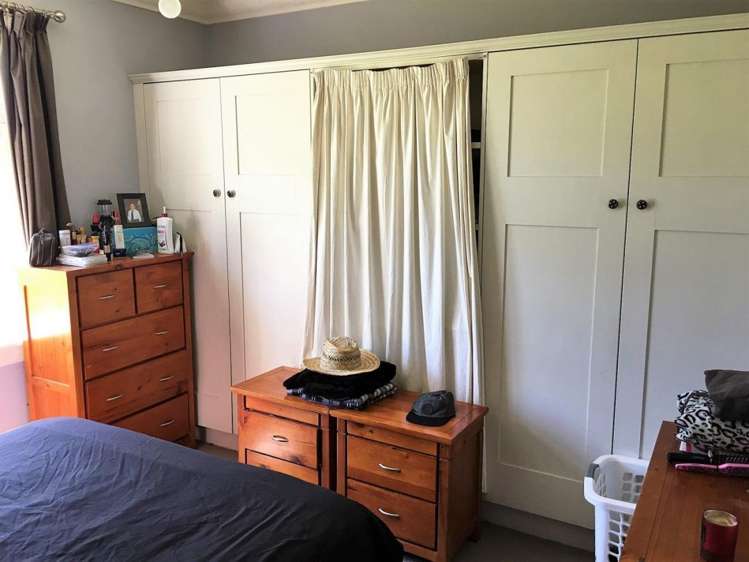 4 High Street Clinton and Surrounds_13