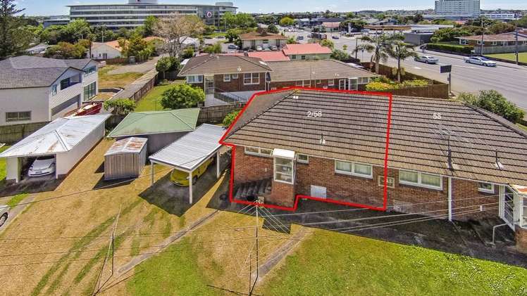 2/58 Taharoto Road Takapuna_16