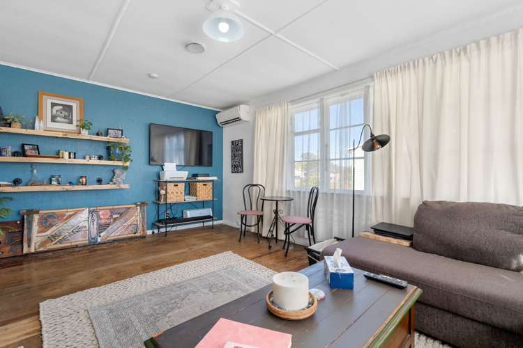 32 Kummer Crescent Masterton_5