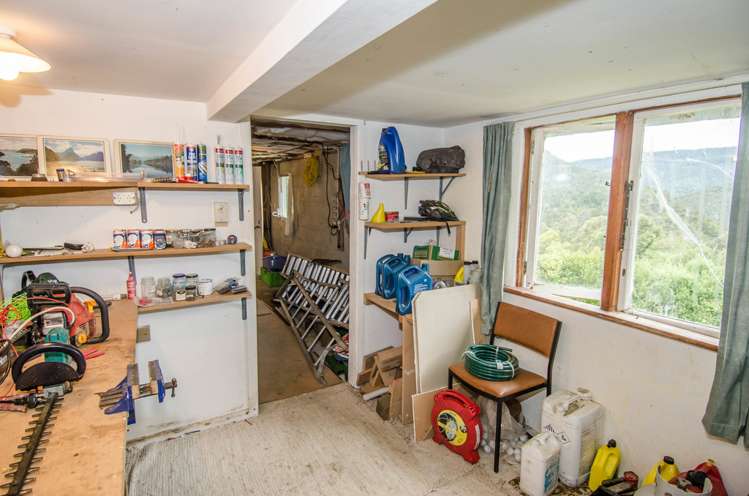 17 Tui Terrace Waipori Falls_15