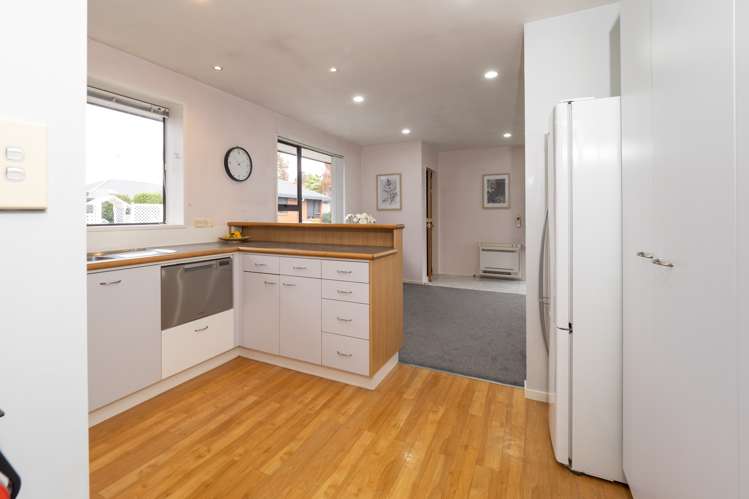 2/11 Cox Street Ashburton_8