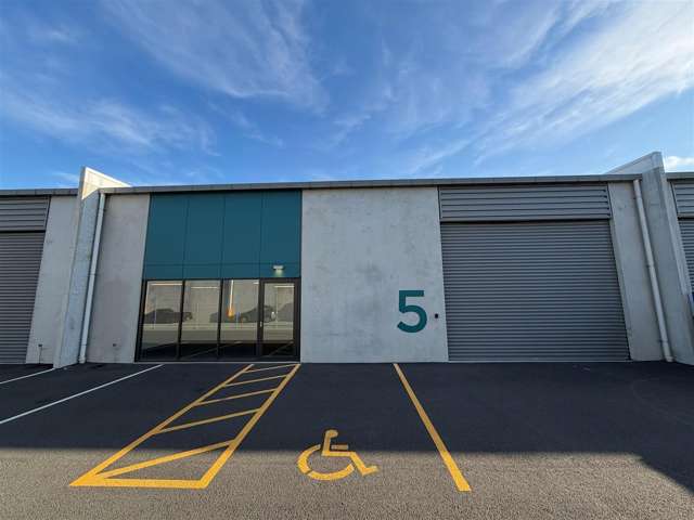 Modern Industrial Unit in Mania Business Park
