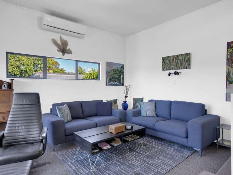 6 Mara Kai Lane Raglan_13