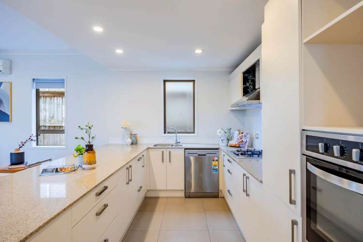 71 Fields Parade Oteha_8