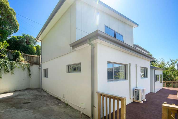 5 Hampton Hill Road Tawa_22