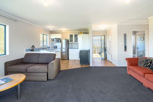 32 Whangaimoana Beach Road Pirinoa_2