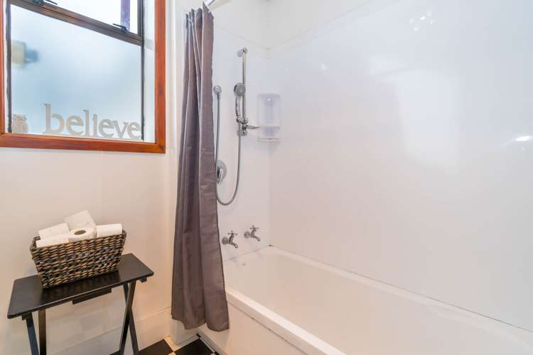 4 Benfell Street Green Island_15