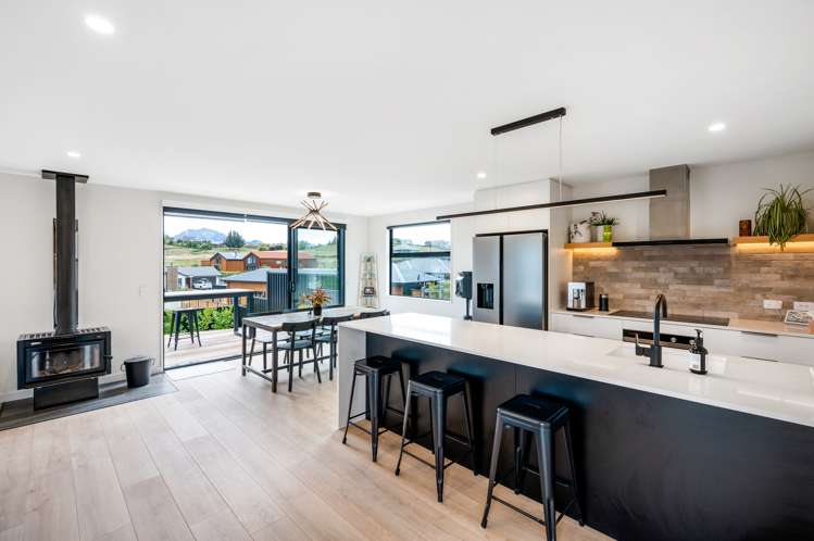 2 McNeil Crescent Wanaka_5