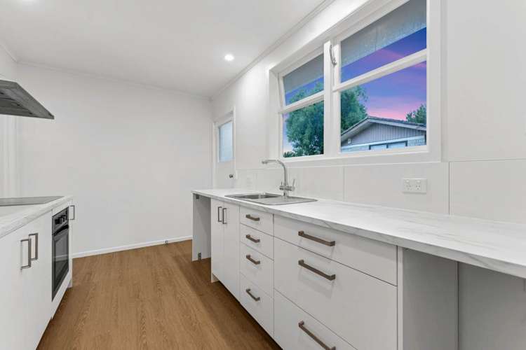 17A Arodella Crescent Ranui_5