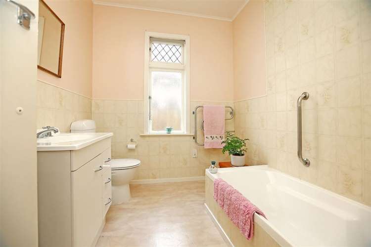 38 Kauri Street Miramar_15