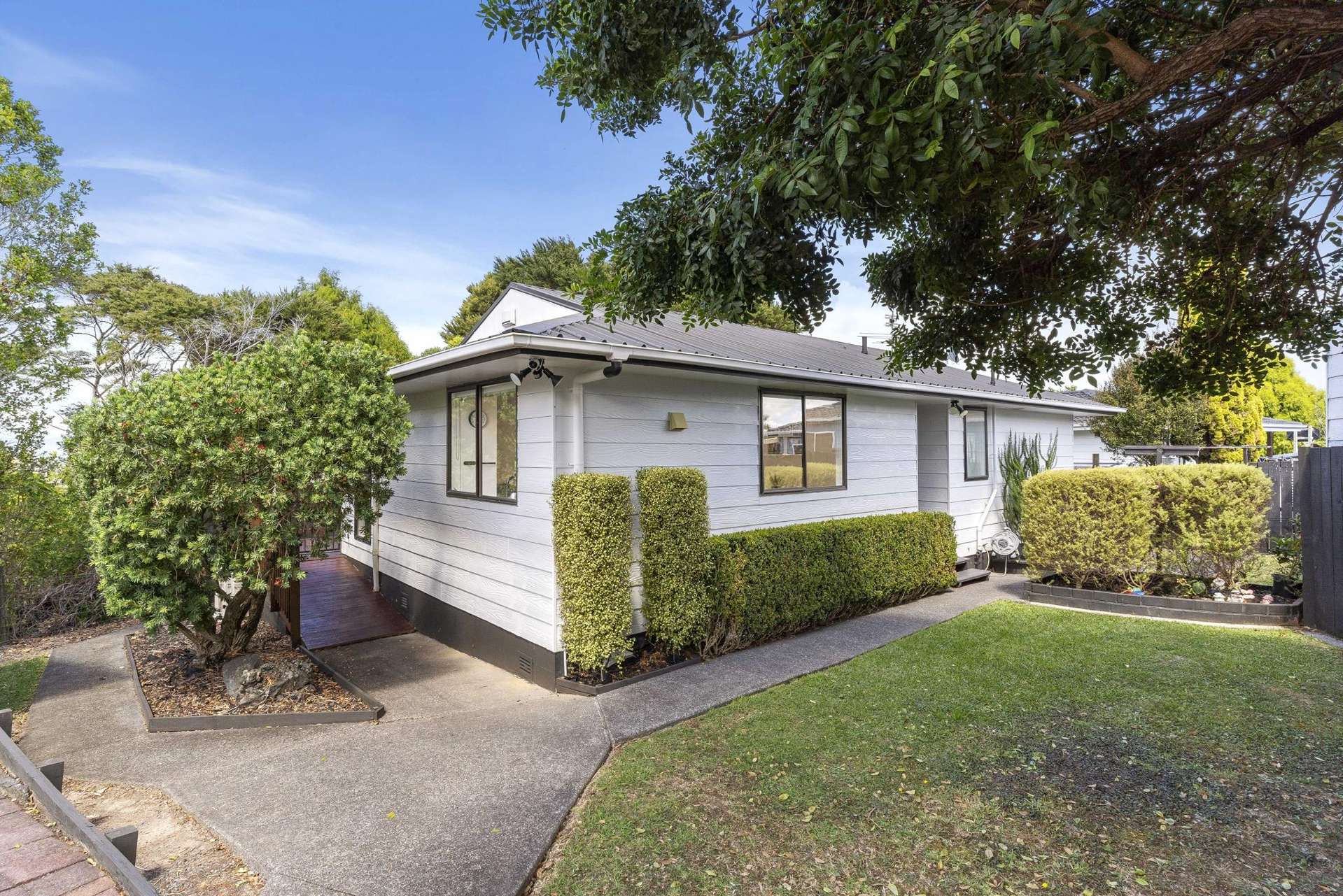 2/63a Colwill Road Massey_0