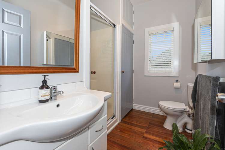 71 Great North Road Kamo_9