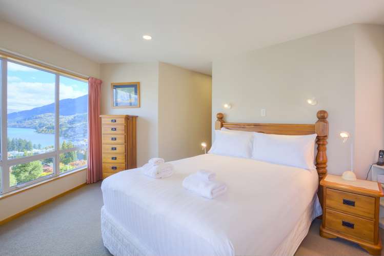 6b Edinburgh Drive Queenstown_8