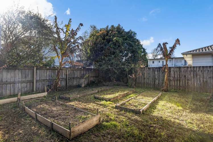 297 Massey Road Mangere East_11