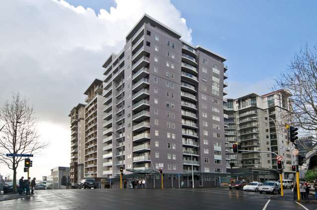 Easy City Living - Light, Location & Lifestyle on Victoria Street West
