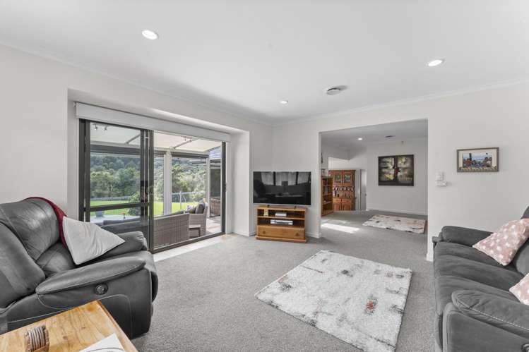 26 Norman Close The Gardens_11