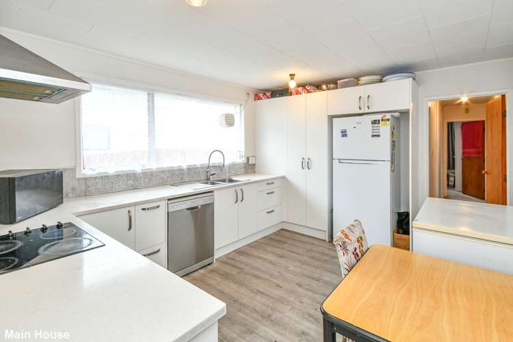 33 Lendenfeld Drive Papatoetoe_5