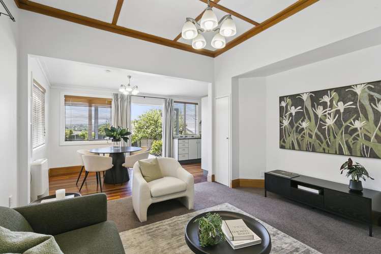 59 Queens Drive Lyall Bay_2