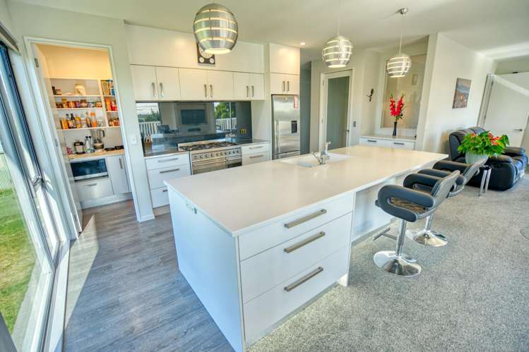 91 Beach Road Ross_17