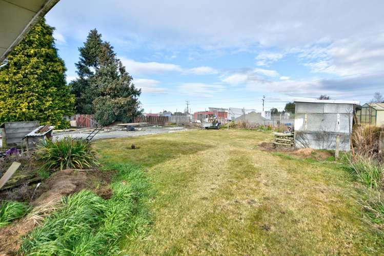 12-14 Helena Street Lumsden_18